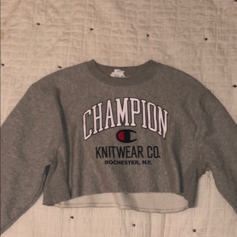 Cropped sweatshirt
